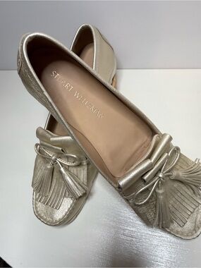 Stuart Weitzman Champagne Gold Metallic Tassel Loafers Moccasins Size 8.5